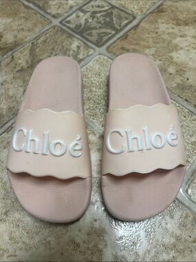 Chloe Scalloped Slides